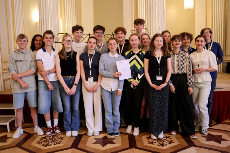 Preis der Schülerjury - Oskar-von-Miller-Gymnasium München - Pas Silencieux - Sprachenfest 2025 Schwerin