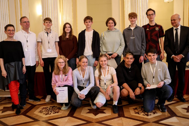 3. Preis Isarnwohld-Schule Gettorf - Qui cogitationem mutat, mutat vitam - Sprachenfest 2025 Schwerin